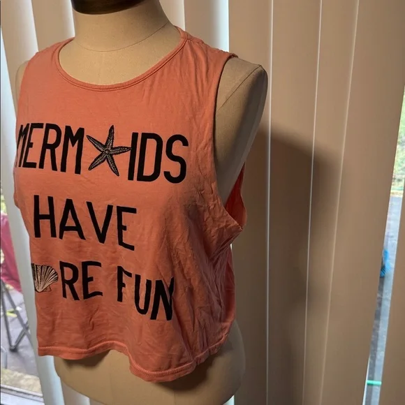 Atmosphere Pink Graphic Crop Top size 8 in excellent condition
#150/3tt - Picture 4 of 11